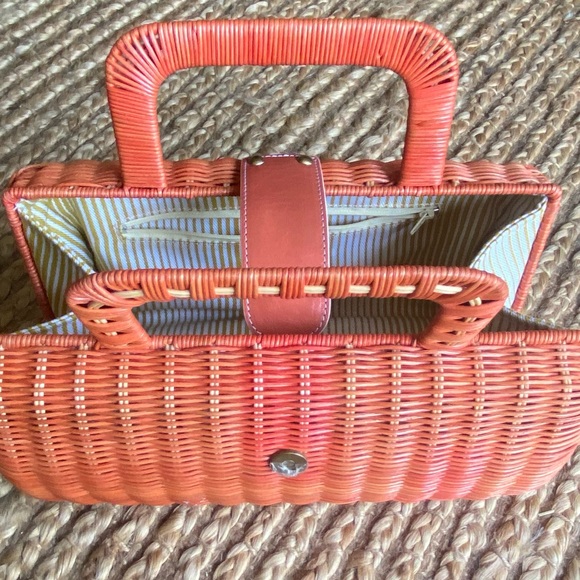 MAXX NEW YORK CORAL-ORANGE RATTAN SATCHEL WITH LEATHER TRIM - Picture 2 of 10